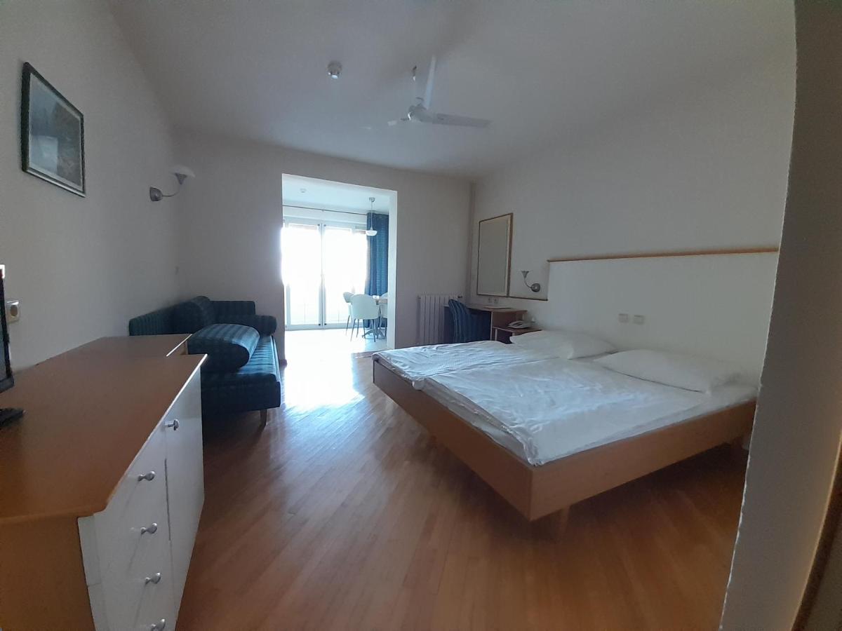 Aparthotel Plat Mlini Εξωτερικό φωτογραφία